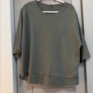 Lululemon Olive Green Women's Relaxed Top